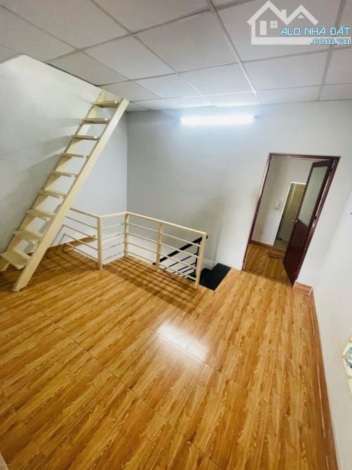 Cần bán nhà xinh 56m2 (4x14), 3 tầng,4 phòng ngủ, hẻm xe hơi,tặng nội thất giá chỉ 4.85 Tỷ - 4