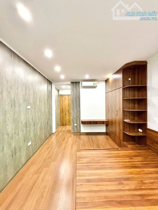 BÁN NHÀ  TRẦN CUNG 43 M2 - 7 PHÒNG KHÉP KÍN FULL ĐỒ - 4