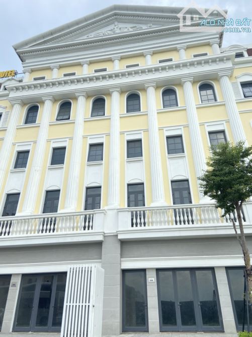 Bán khách sạn 5* trung tâm Bãi Cháy- Hạ Long, 32 phòng, đi bộ 2p ra bãi tắm, cạnh công vi - 4