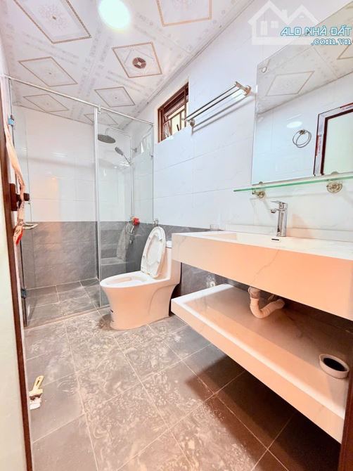 Bán nhà Phố Lụa_Lô góc 2 mặt thoáng_Ngay gần phố_Tiện ích đầy đủ_Thang máy_34 m2_7 tỷ 9 - 4