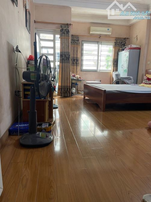 Độc quyền! Hoàng Quốc Việt, ô tô tránh, vỉa hè rộng, thang máy, dòng tiền 60tr/th 66m² x 6 - 4