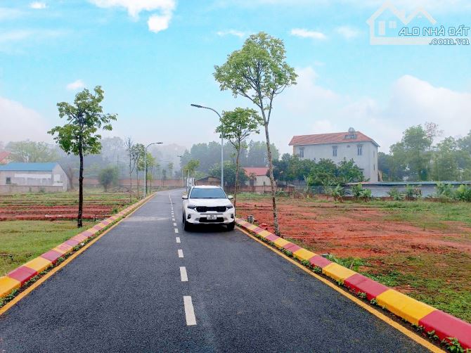 CẦN BÁN ĐẤT SƠN ĐÔNG, SƠN TÂY ,HÀ NỘI 2TỶ4  VIU HỒ (FULL THỔ CƯ ) CẠNH SÂN GOLF SIÊU ĐẸP - 4
