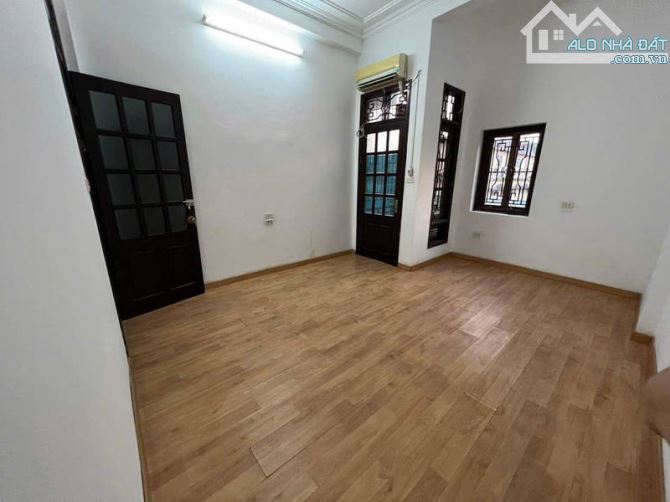 💥💥 PHÂN LÔ VIP PHỐ NGUYỄN CHÍ THANH - ĐỐNG ĐA - 2 THOÁNG - Ô TÔ ĐỖ CỬA - GIÁ 14.8 TỶ 💥 - 4