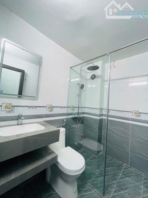 NHÀ ĐẸP VIP KIM ĐỒNG - 5 TẦNG THANG MÁY, PHÂN LÔ BÀN CỜ, 10M OTO TRÁNH - GIÁ 17 TỶ - 4