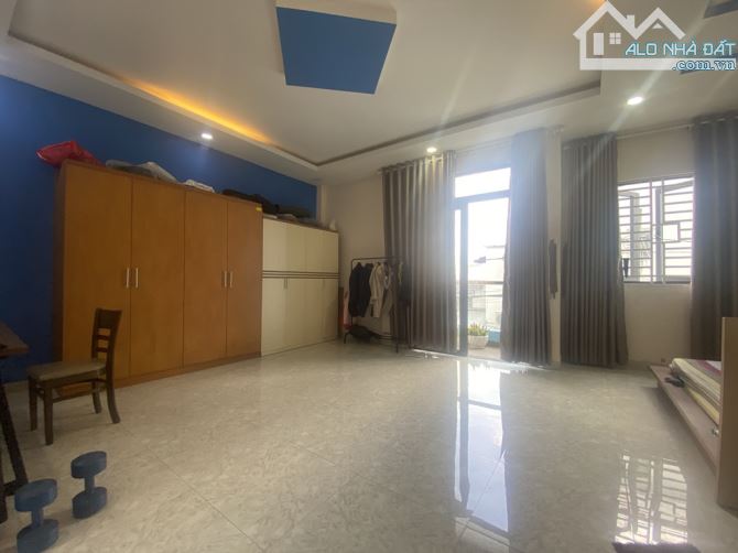Nhà 3 tầng 7x16.8m mặt tiền hẻm 300,  60m ra Nguyễn văn Linh, Bình Thuận Q7 giá 25 tỷ - 4