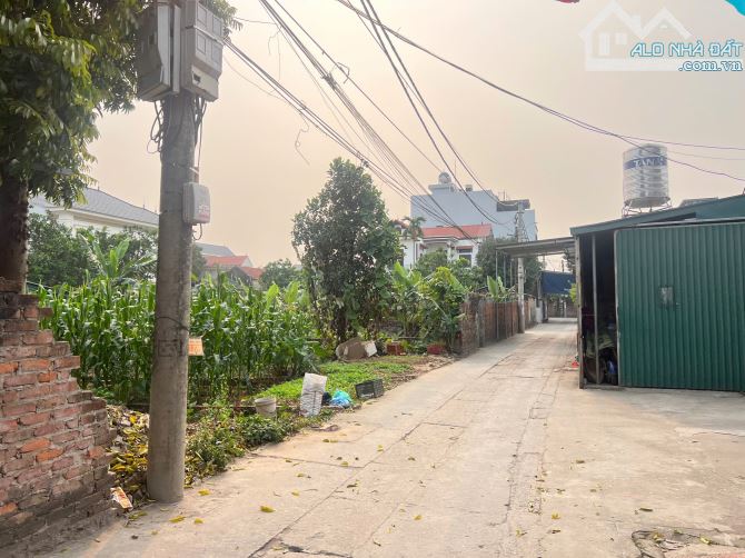 Tìm đâu ra giá 4xtr/m trục chính kinh doanh ở Sài Sơn, Quốc Oai - 4