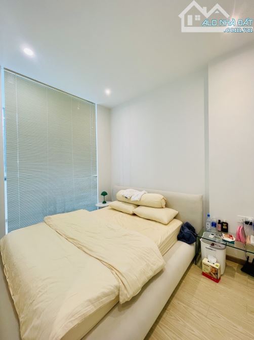 Bán nhà MT KD Nguyễn Văn Nguyễn P.Tân Định Q1 5 tầng giá 17.8 tỷ - 4