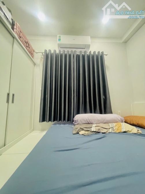 Chính Chủ - Đã Hoàn Công , DT 21M2 , 4 Tầng Đúc Với 3 PN,3WC -  Lý Chính Thắng - 5