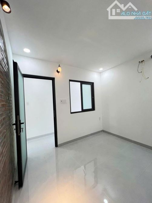 Đi công tác thường xuyên nên chủ cần bán nhà 1 trệt 1 lầu - Cuối đường Đồng Khởi - 5