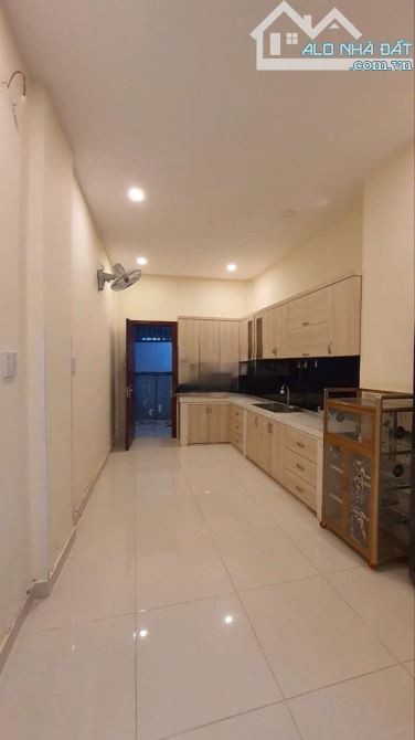 NHÀ ĐẸP LÝ CHÍNH THẮNG Q3, PHÒNG ỐC RỘNG RÃI, NỘI THẤT CAO CẤP GIÁ THUÊ 16TR - 5