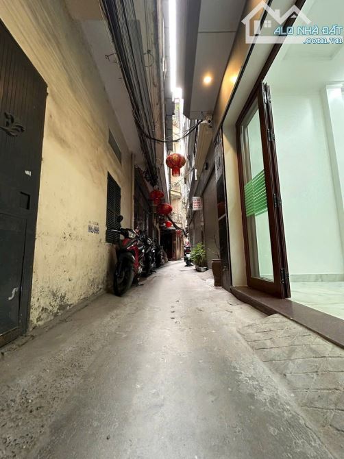 BÁN NHÀ Ngõ Dốc Tam Đa, Tây Hồ DT 43m, 5 Tầng, MT 3,9m, Gia 10,7 tỷ - 5