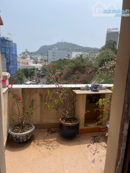 Bán nhà 1 Trệt 3 lầu mặt tiền đường Phan Chu Trinh.( Gần Biển)  Phường 2., Vũng Tàu. - 5