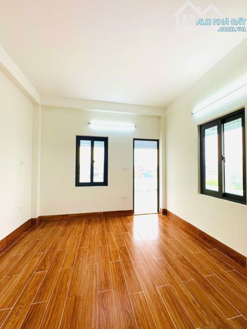 Bán Gấp Nhà 6 Tầng Tại Nguyễn Văn Cừ Long Biên Không Gian Rộng Vị Trí Đẹp | 9,25Tỷ - 5