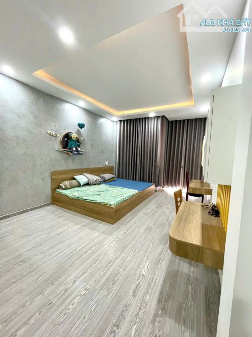 BÁN NHÀ BÌNH THẠNH - NGUYỄN TRUNG TRỰC, P5 - 4,6x18m - CÓ THANG MÁY - GARA ÔTÔ - 5