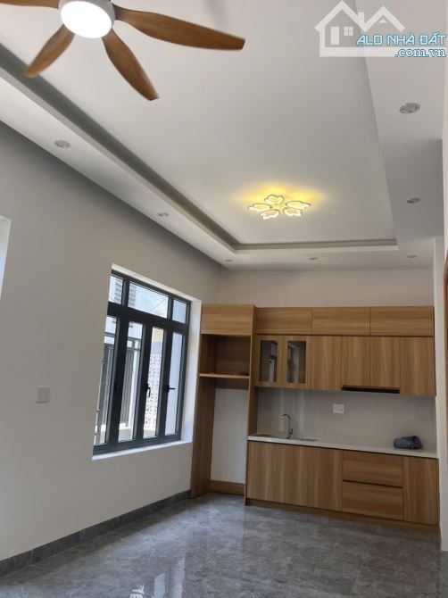 🎉🎉SIÊU PHẨM NHÀ 3 TẦNG MỚI KENG, CHỈ VIỆC VÀO Ở- NHỈNH 3 TỶ - 5