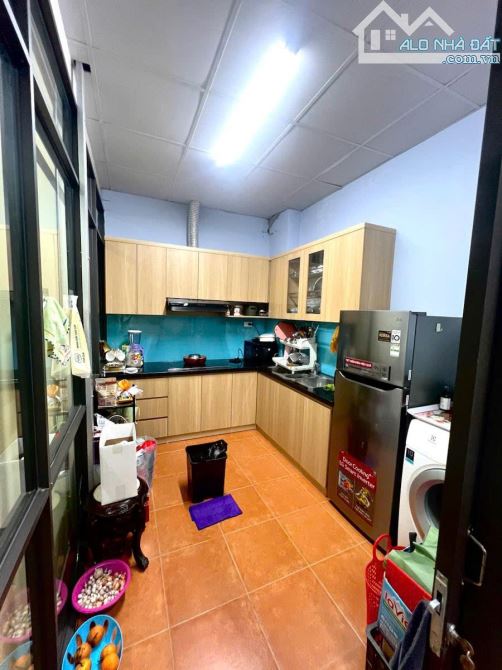 Bán nhà Trung Kính - 50m2 - 4 tầng - 6.3m mặt tiền - phân lô ô tô - kinh doanh - 20.4 tỷ - 5