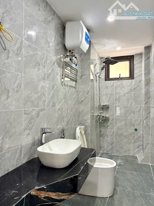TIN HOT ! Phương Liệt - 2 thoáng - 1 nhà ra phố - 7 tầng thang máy - 65m2 - Chỉ 13.9 tỷ - 5