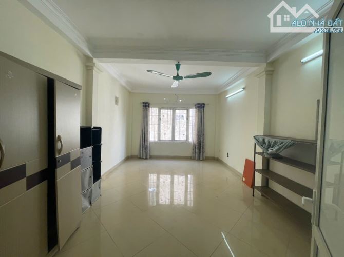 nhà riêng ngõ phố  hoàng mai gần chợ hoàng mai dt40m2x5t giá 12tr - 6