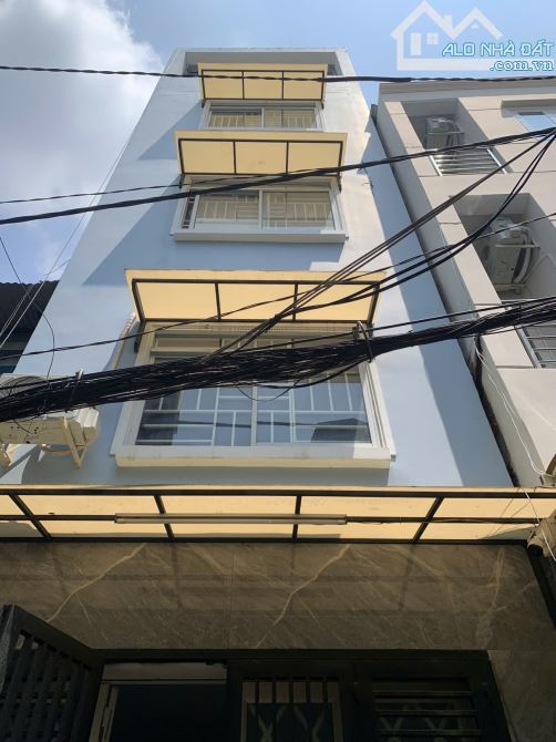 CHDV GIÁP QUẬN 1 – 8 PHÒNG KHÉP KÍN – THUÊ KHOÁN 24 TRIỆU/THÁNG – GIÁ CHỈ 7.5 TỶ - 6