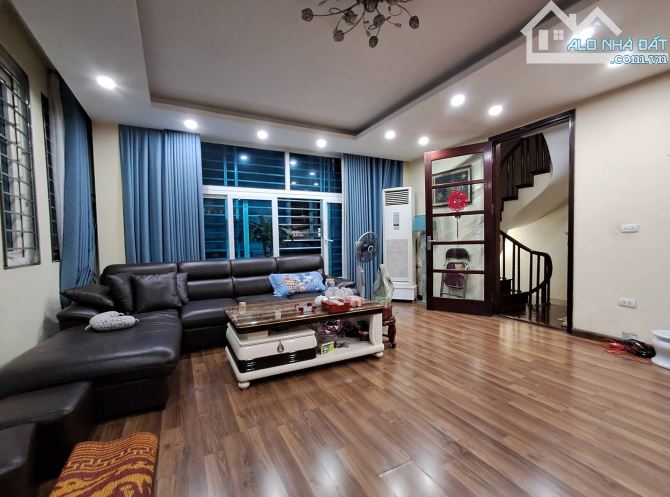 Bán nhà dân xây chắc chắn mặt ngõ ô tô tránh, đỗ cửa, vào nhà, lô góc hiếm đẹp - 6