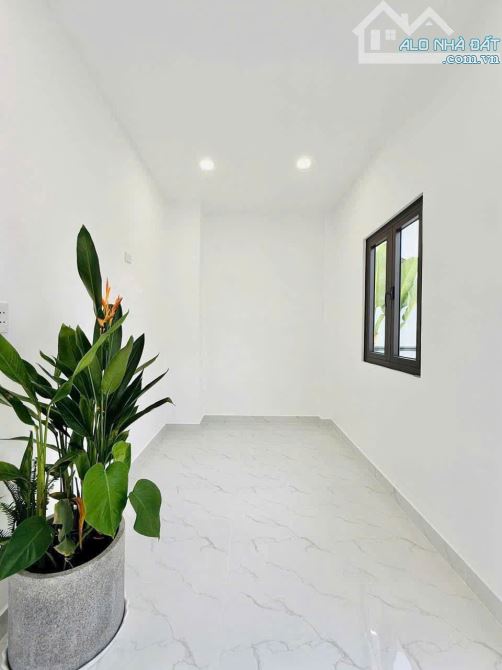 Bán nhà ngay Tạ Quang Bửu, Quận 8. Giá: 2 tỷ 412tr/ 68,5m2, sổ riêng, - 7