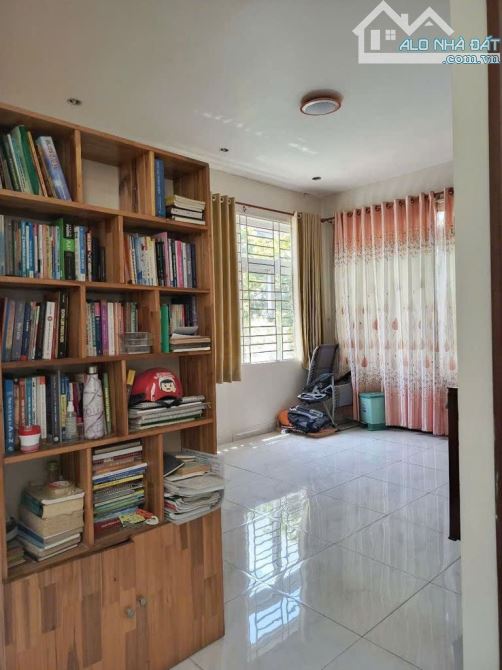 Cho thuê biệt thự KDC Sông Đà, DT 10x20, 5pn, garage, sân cực rộng - 7