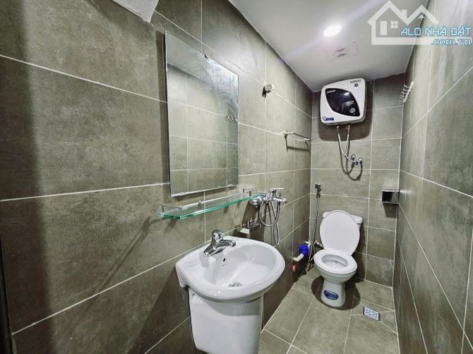 💰 CƠ HỘI ĐẦU TƯ SIÊU LỢI NHUẬN – NHÀ TRẦN CUNG - 9 PHÒNG KHÉP KÍN – DOANH THU 40 TRIỆU/TH - 7