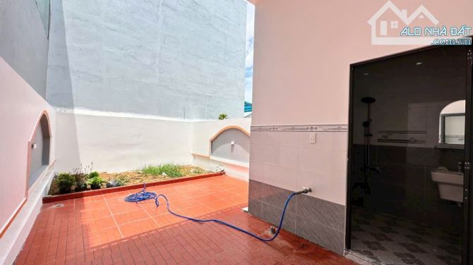 NHÀ MẶT TIỀN 172M2 ĐÃ HOÀN CÔNG GẦN KHU CÔNG NGHIỆP CẦU TRÀM - 7
