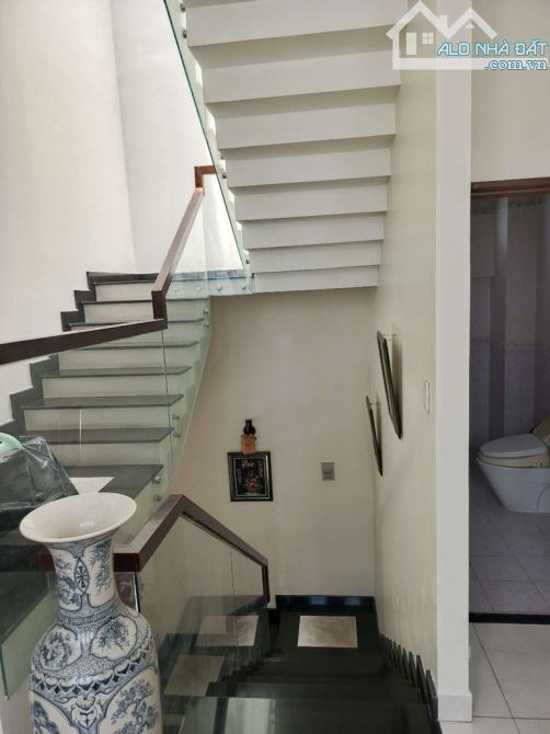 BIỆT THỰ VIP KDC SÔNG ĐÀ, 2 LẦU 10X20M 5PN 4WC GARA OTO, SÂN VƯỜN TRƯỚC SAU MÁT MẺ - 8