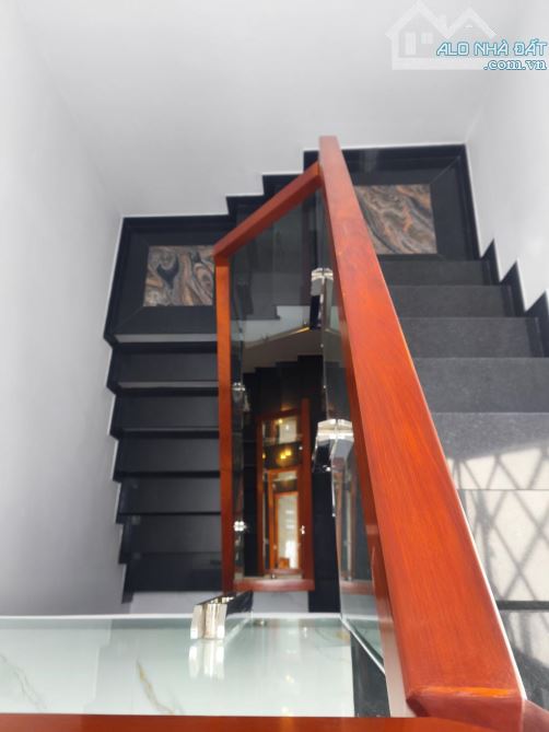NHÀ 5 TẦNG - KHU ĐỒNG BỘ - ĐƯỜNG SỐ 4 - BÌNH HƯNG HOÀ A - BÌNH TÂN -DT: 4*15.5M- 7 TỶ 150 - 9