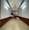 nhà riêng ngõ phố giải phóng đối diện phố đại từ dt90m2x4t giá 21tr