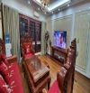 PHÂN LÔ 2 THOÁNG CẦU GIẤY - Ô TÔ - TẶNG FULL NỘI THẤT GỖ XỊN - GẦN PHỐ 65m2*5T