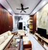 Cho thuê nhà nguyên căn ngõ 99 Định Công Hạ 40m2 3 tầng 3pn 2wc full nội thất 9tr/1 tháng
