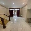 Bán nhà ngõ 420 Kim Giang, Hoàng Mai, 25m2x4T, Giá 5.9T, 50m ra Trường Ngôi Sao Hoàng Mai
