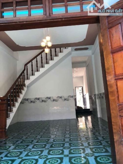 Nhà 2 tầng kiệt Nguyễn Văn Cừ 107m2 đất ngang 4m5 sổ đẹp