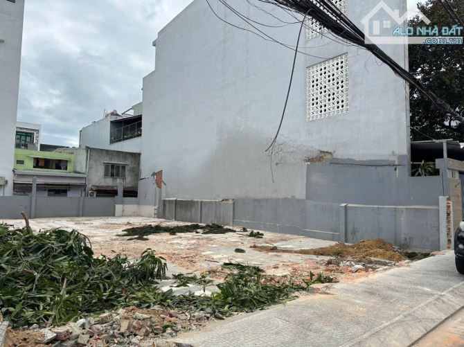 Chính chủ bán đất đẹp đường 5.5m, hiếm có tại TT Hải Châu, mặt tiền 33 Trần Tấn Mới