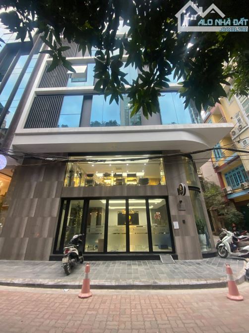 Tòa nhà 7 Tầng Thang Máy Lê Đức Thọ Mỹ Đình Vỉa hè siêu rộng Ô tô tránh Kinh doanh đỉnh