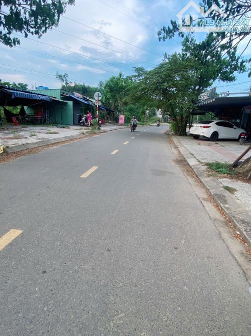 Đất tái định cư đường dh2 149m2 vị trí rất đẹp cách dh2 chỉ 40m