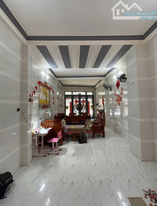 BÁN NHÀ 3 TẦNG HUỲNH TẤN PHÁT – GẦN PHÚ MỸ HƯNG – XE HƠI ĐỖ CỬA – CHỈ 8 TỶ