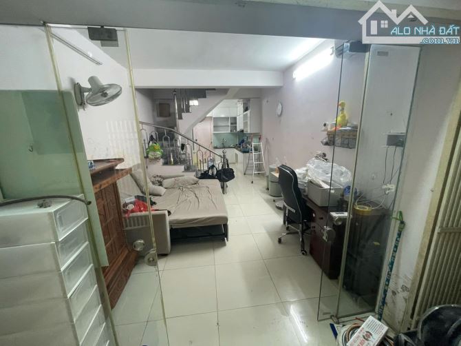 Cho thuê nhà nguyên căn ngõ 509 Vũ Tông Phan, 2 tầng, 40m2, 2 ngủ, 7.5 Triệu KD online,