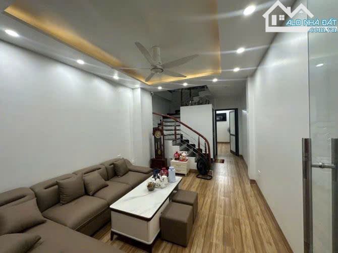 BÁN NHÀ NGAY TỨ HIỆP, DIỆN TÍCH 52M RỘNG, Ô TÔ, GIÁ 6 TỶ