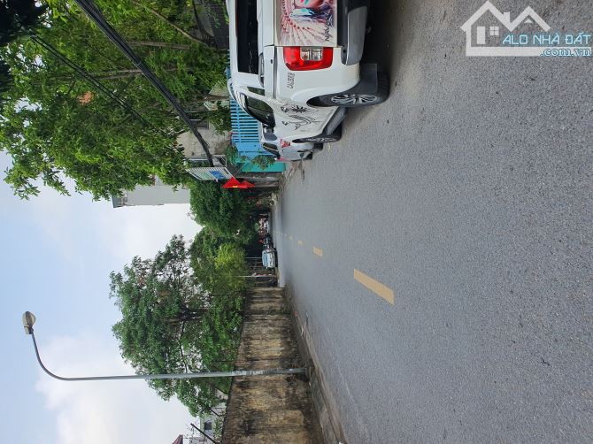 Chính chủ bán lô đất Vip, oto vào đất khu Việt Hưng