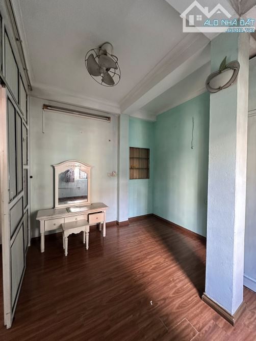 BÁN NHÀ KHÂM THIÊN, HÀNG HIẾM ĐỐNG ĐA - DÂN XÂY - LÔ GÓC - KINH DOANH - 15M RA PHỐ