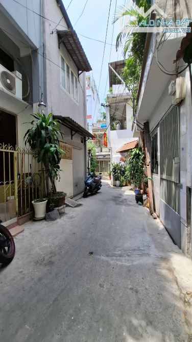 Bán gấp nhà Hòa Hưng Quận 10, 37m2, 4 tầng 4PN, chỉ 3 tỷ hơn