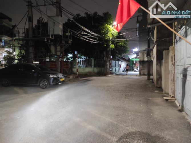 YÊN VIÊN, ÔTÔ NHỎ VÀO NHÀ, DÒNG TIỀN, AN SINH ĐỈNH, GIÁ ĐẦU TƯ, 52M ,MT 5M, HƠN 4TỶ CHÚT