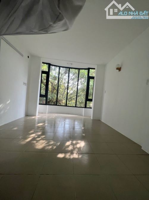 Bán nhà gần Hoàng Dư Khương, Quận 10, 36m2, 4 tầng 4PN, chỉ 3 tỷ X