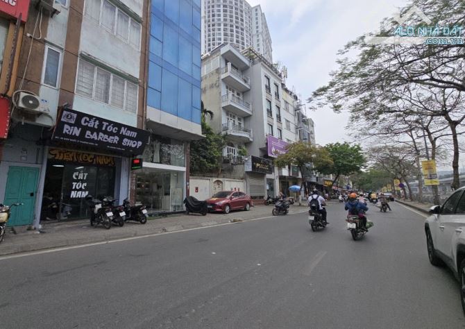 MẶT PHỐ GIÁP NHẤT 11 tỷ -30m2 ĐỘC NHẤT