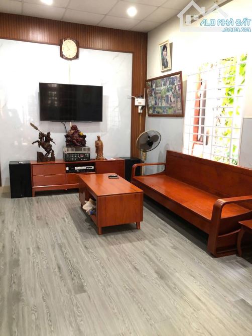 Bán Nhà 1 trệt 1 gác lửng Hẻm Lê Văn Lộc - P. Thắng Nhì