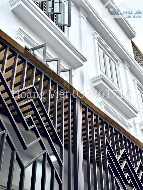 Bán nhà xây mới sân cổng 84m2 cực rộng phố Phạm Hữu Điều - Trần Nguyên Hãn