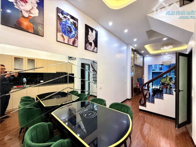 Bán nhà khu vực Hai Bà Trưng, hàng hiếm DT40m2;MT3,5;4T